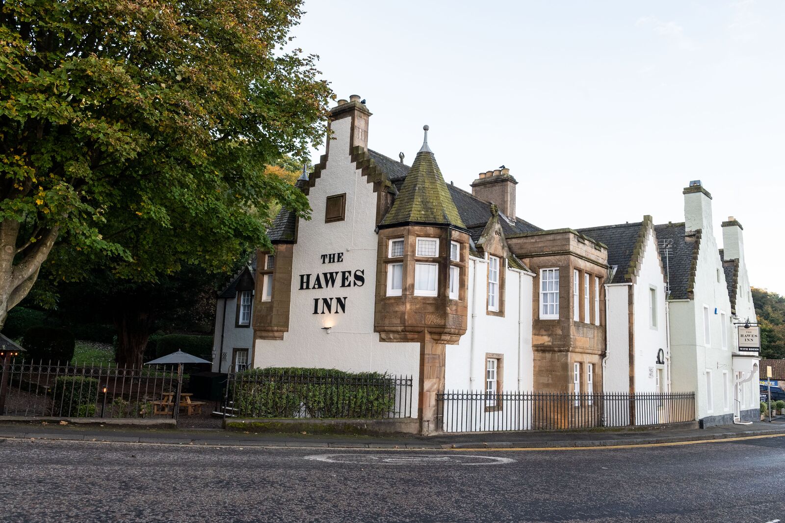 Photograph of exterior of The Hawes Inn
