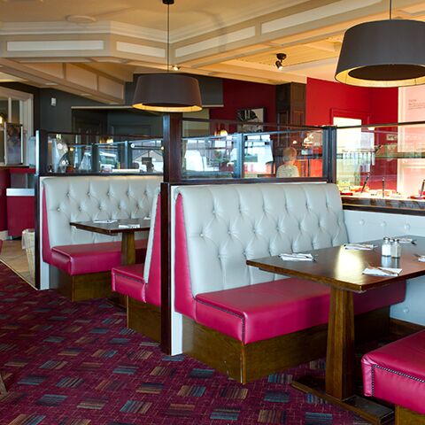 Photograph of interior of Toby Carvery Old Windsor