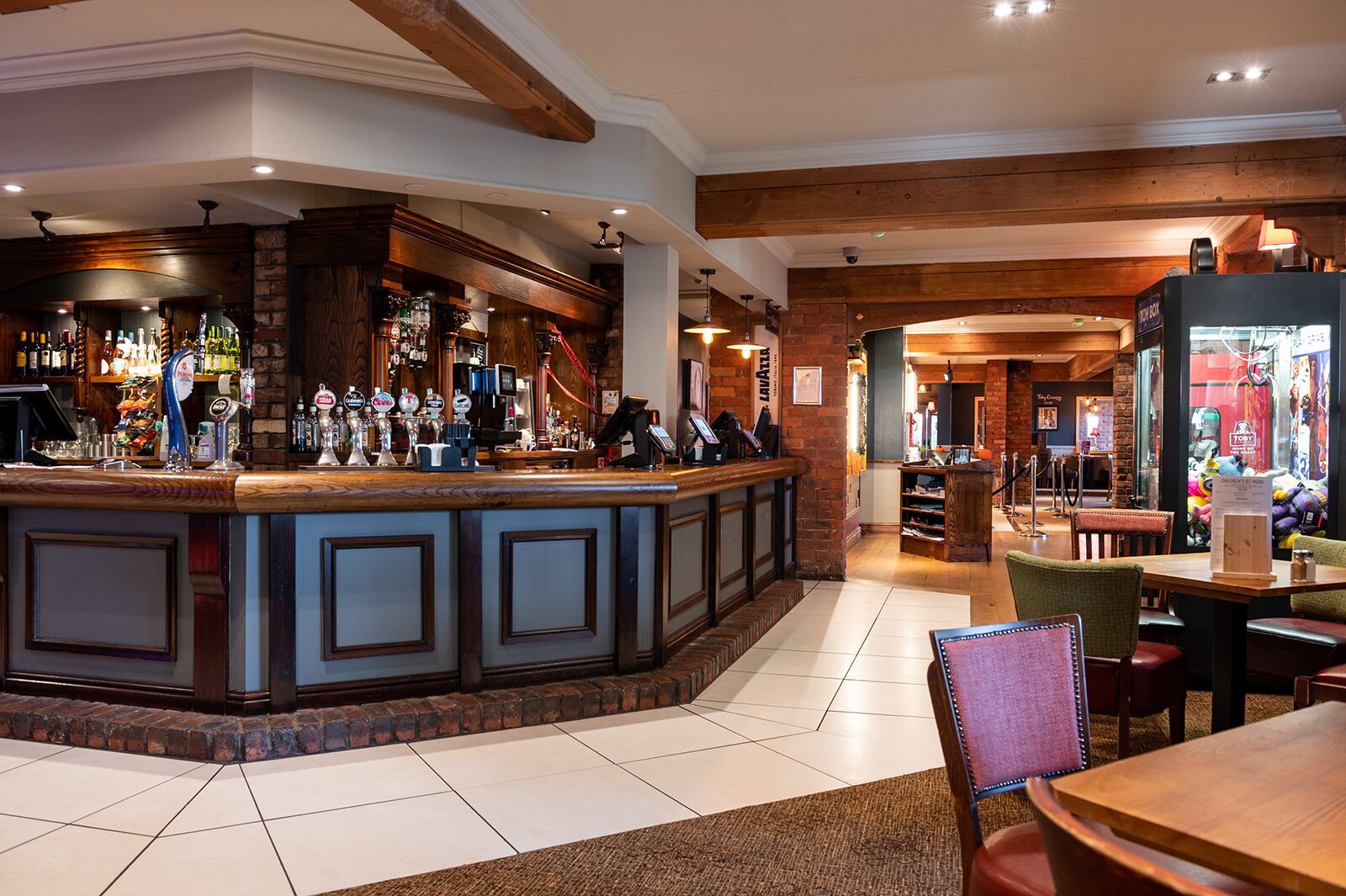 Photograph of interior of Toby Carvery Strathclyde Park